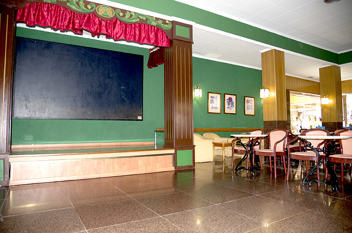 004_alta_playalinda Pub Queen.jpg